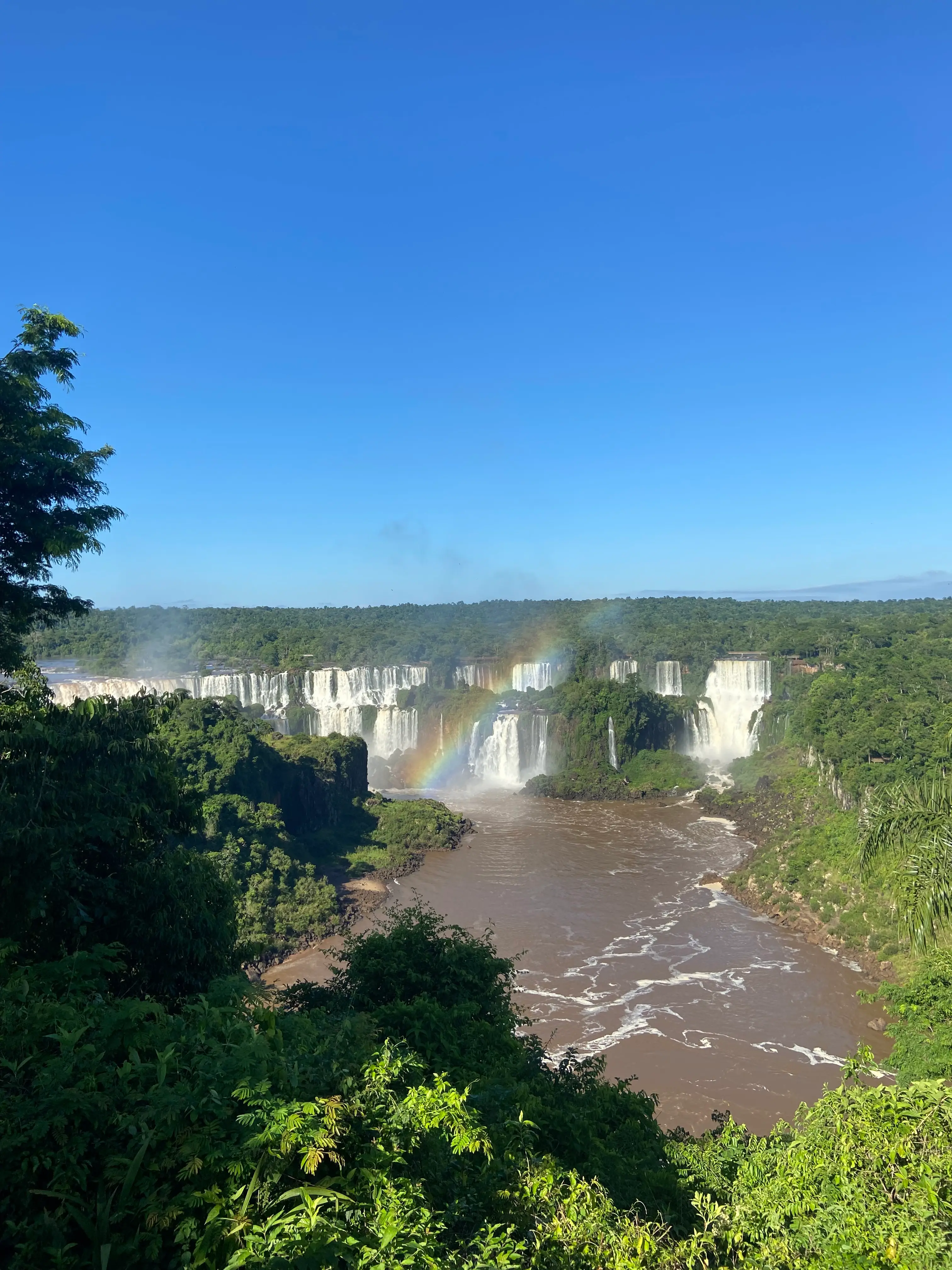 Cataratas do Iguaçu com arco-íris, registro da experiência digital